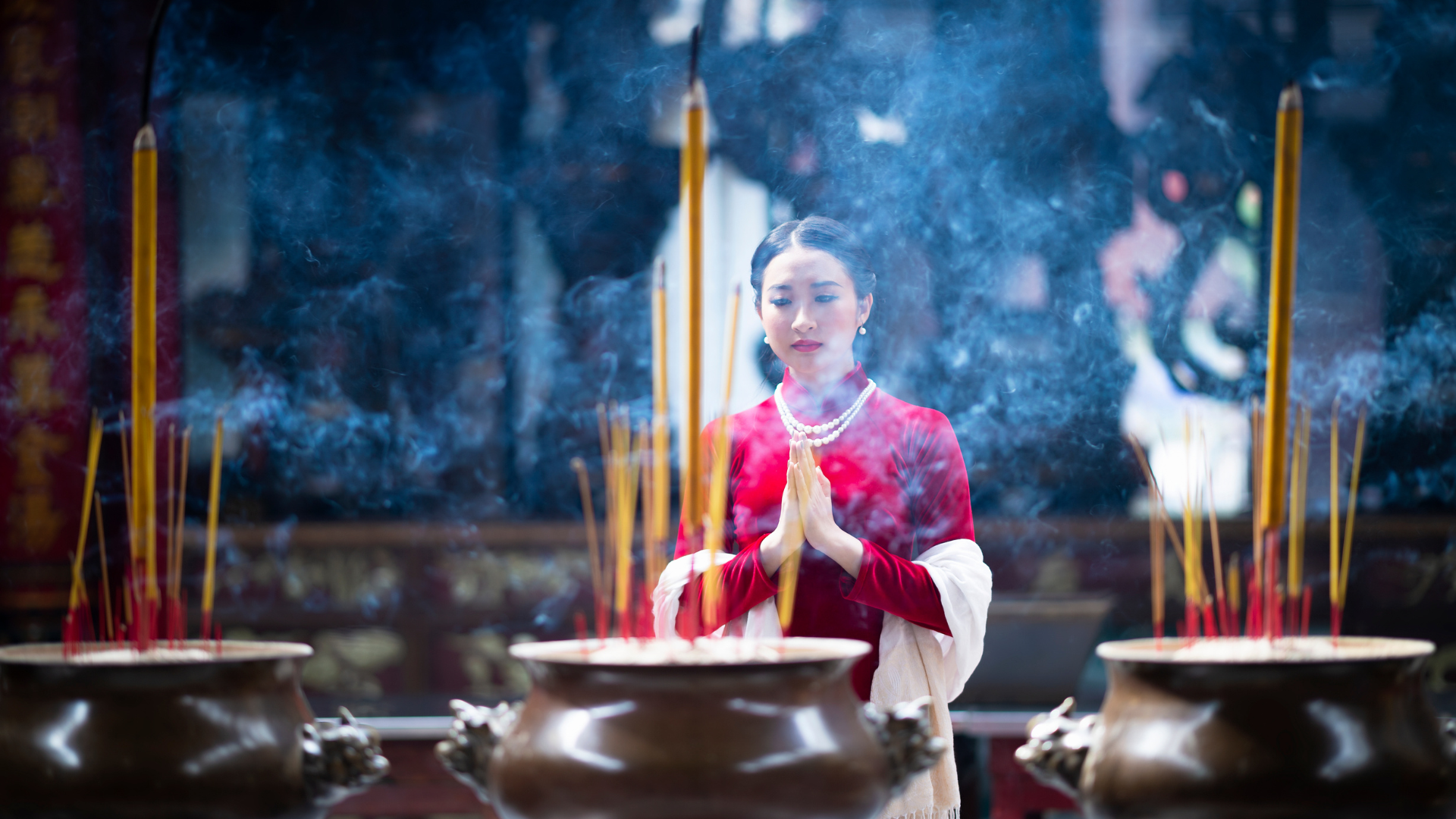 農曆七月可以去廟裡拜拜嗎 農曆七月可以去廟裡拜拜嗎