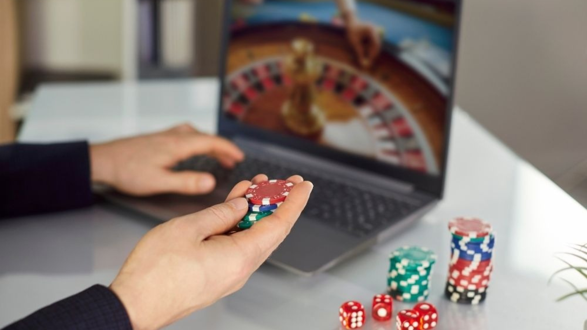 百家樂外掛、算牌程式、AI預測差在哪?新手入門完整指南